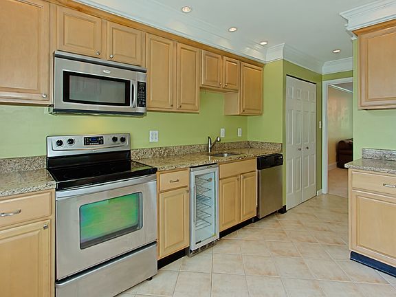 5th image of 634 15th St S