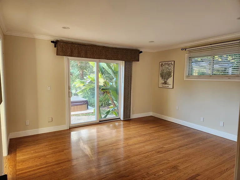 Bedroom 4 (Suite)