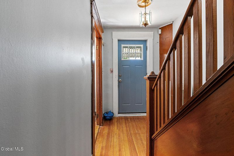 3rd image of 37 Sloan Street