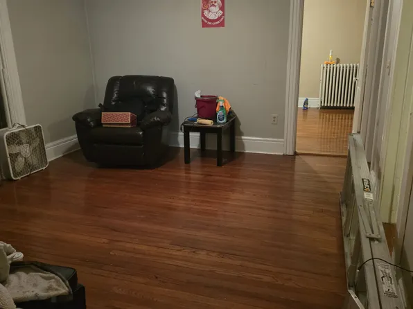 (undisclosed Address), Glens Falls, NY 12801