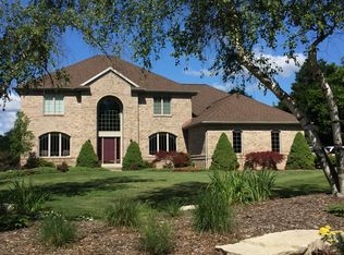 5852 Stoney Brook Rd, Kalamazoo, MI 49009