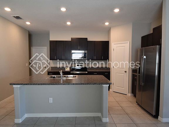 4th image of 1529 Blue Rose Dr