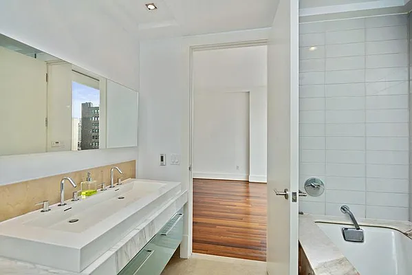 Rented by Keller Williams NYC | media 17