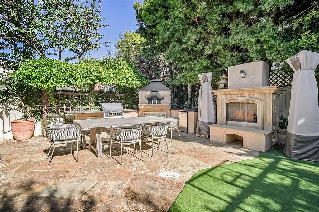 5 bed, 4.5 bath, 3646 sqft, $27,500 — Photo 1