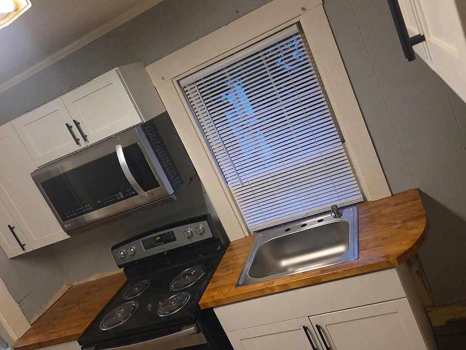 9 Buck St #4