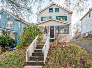 5240 Russell St, Halifax, NS B3K 1W6