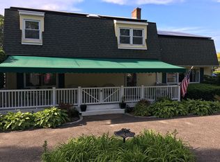 101 Springville Rd, Hampton Bays, NY 11946