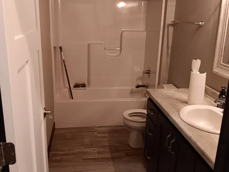 1227 S Greenwood Ave — Photo 15