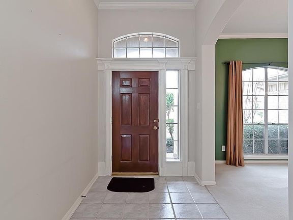 4th image of 12835 Bonnie Ln