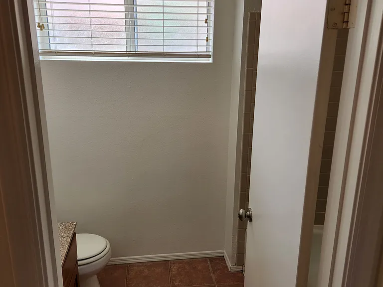 2721 W Estrella Dr — Photo 11