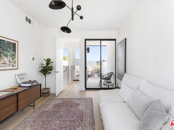 3417 1/2 Fletcher Dr, Los Angeles, CA 90065