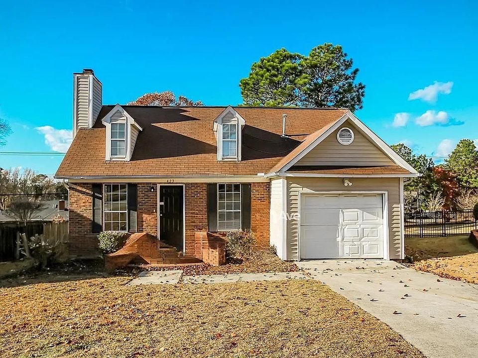 1st image of 313 Bradford Ln