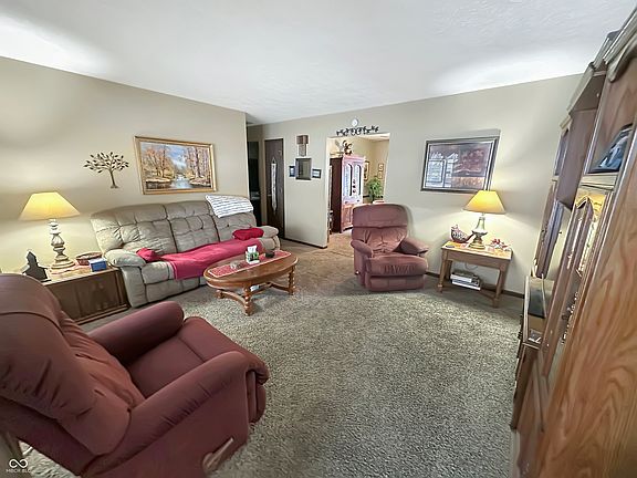 2nd image of 7839 Broadview Dr