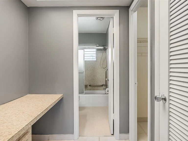 2309 Park Ln #202 — Photo 17