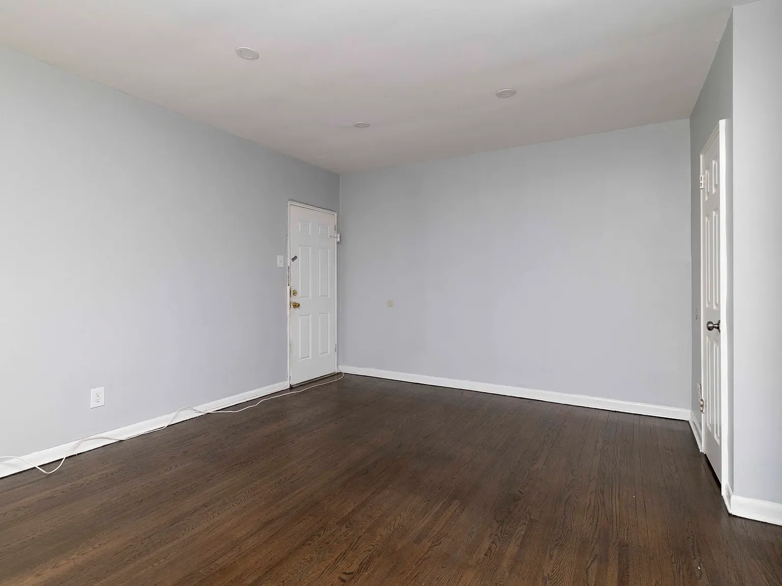 Southern Cross apts — Photo 3