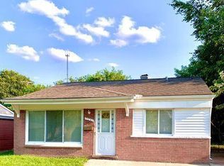 13231 Albany St, Oak Park, MI 48237