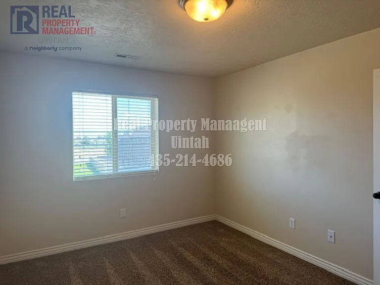 428 E Gray Fox Ln — Photo 23