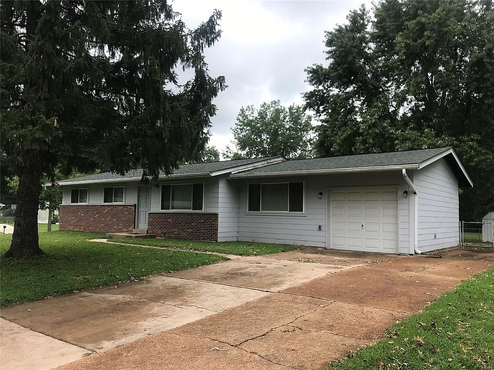 1st image of 1050 Briarbrae Dr