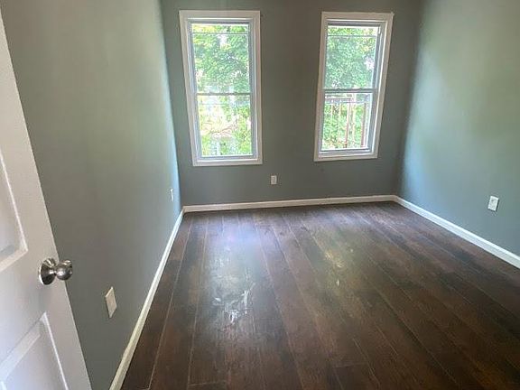 4th image of 29 Finlay Pl Floor 2