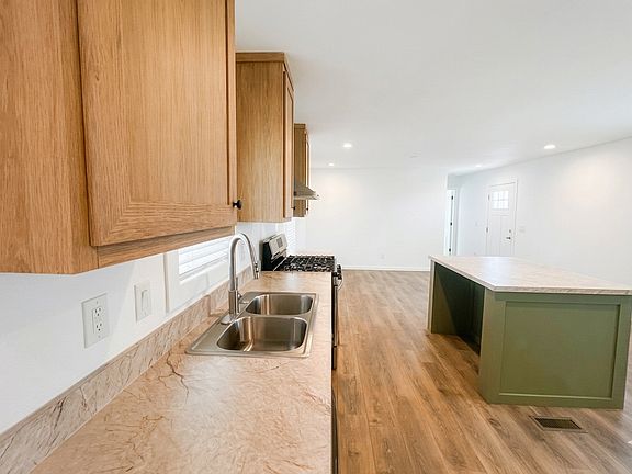 4th image of 2627 S Lamb Blvd Trailer 233