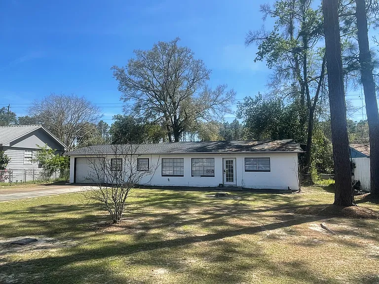 819 Shannon St — Photo 1