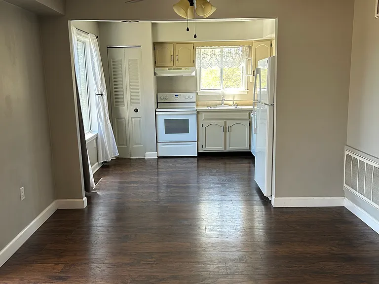113B Kittery Ct #B — Photo 25