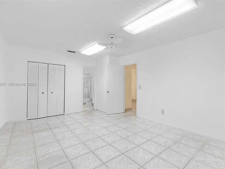 16420 NE 5th Ave — Photo 7