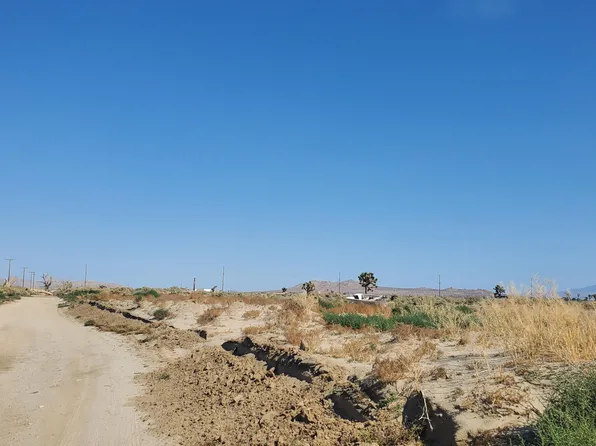 Avenue L, Palmdale, CA 93591