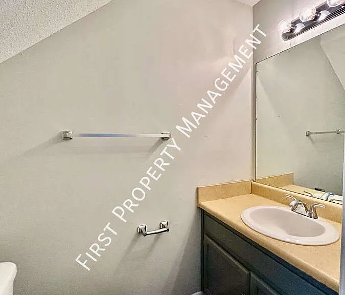 1288 Wright St — Photo 8