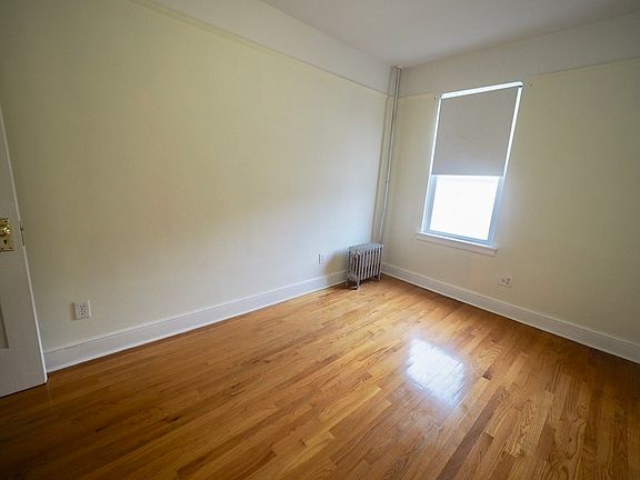 4th image of 28-32 45th St #1LL