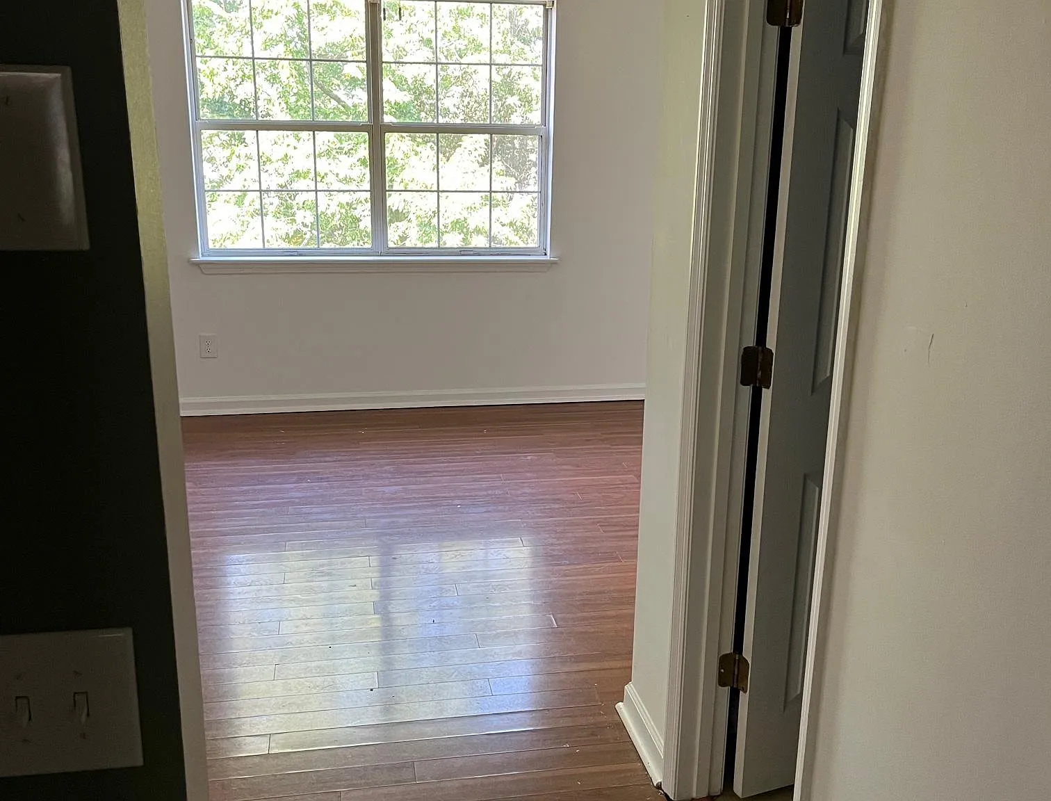 2 bed, 1.5 bath, 1000 sqft, $1,200 — Photo 4