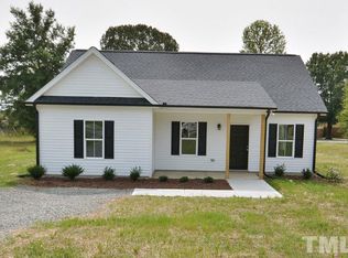 8 Southern Village Dr, Roxboro, NC 27573