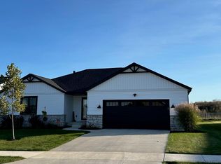 1812 Lighthouse Ln, Goshen, IN 46526