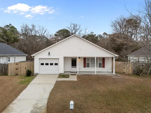 207 Attmore Drive, New Bern, NC 28560