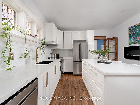 4th image of 9 Fairview Ave