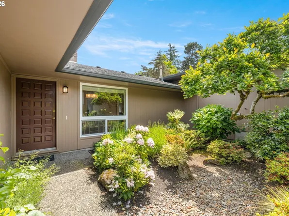 6 Condolea Dr, Lake Oswego, OR 97035