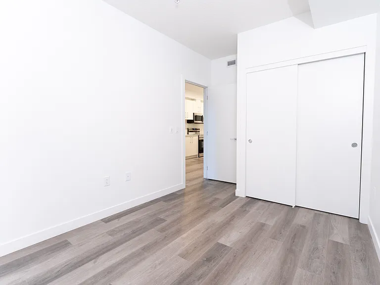 612 67th Ave SW — Photo 29