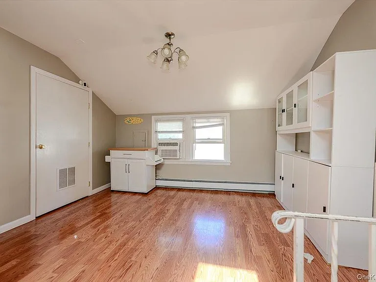 13 Truxton Rd #UPPER — Photo 4