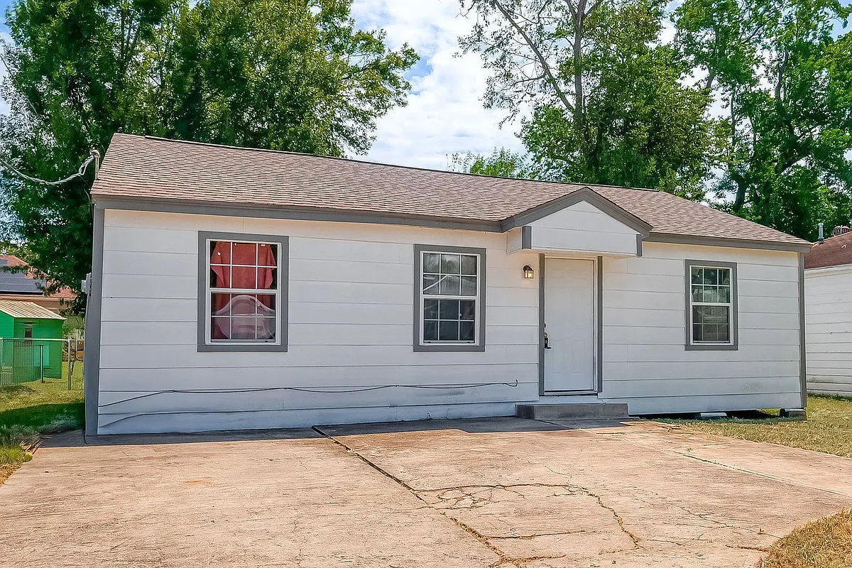 Building Photo - 6823 Goforth St