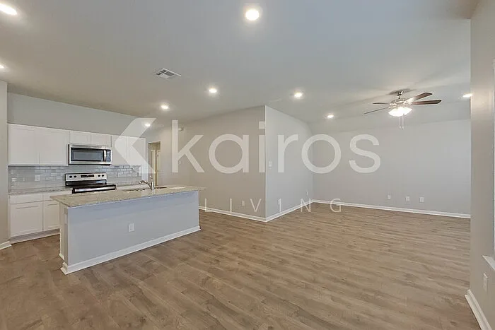417 Mango Dr — Photo 4