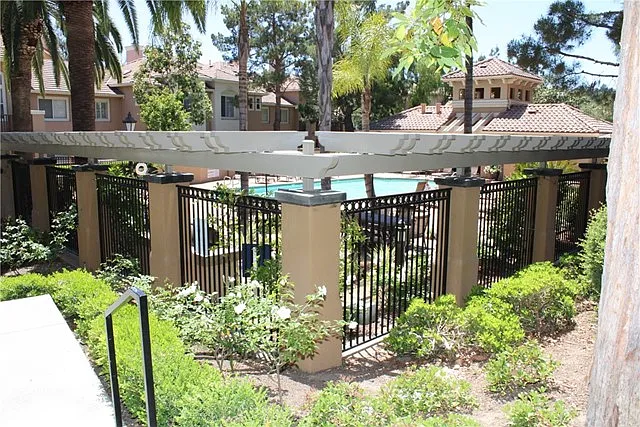 2684 Dietrich Dr — Photo 32