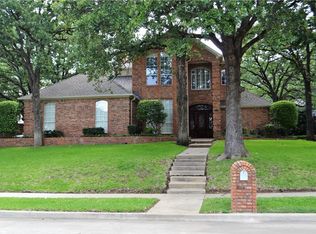 1423 Hidden Oaks Cir, Corinth, TX 76210