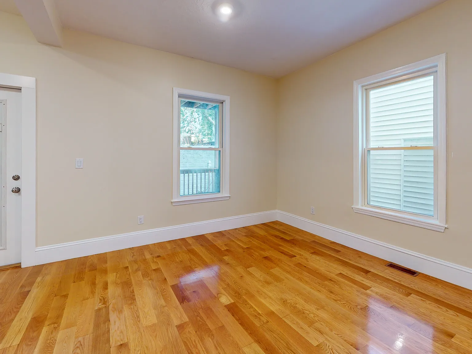2 bed, 960 sqft, $2,595 — Photo 4