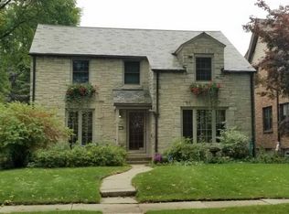 4874 N Woodburn St, Whitefish Bay, WI 53217