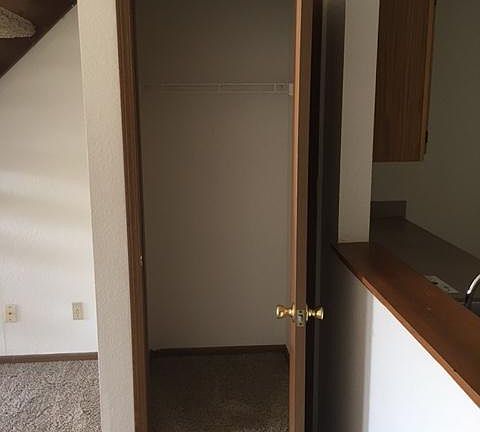 2nd image of 6131 Applegrove Ln