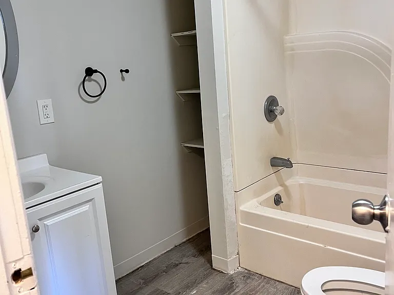 8 Clapp Ave #8 — Photo 5