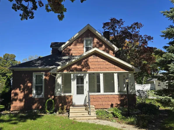 68 W Elm St, Petersburg, MI 49270