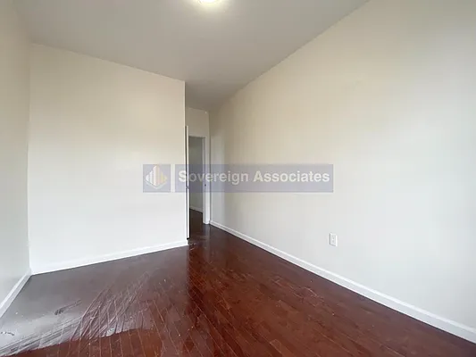 Rented by Sovereign Associates | media 4