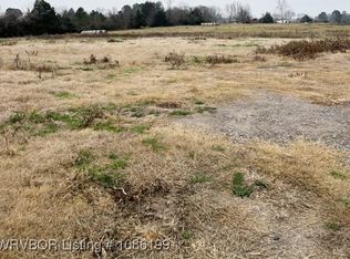 Raleigh St, Lavaca, AR 72941