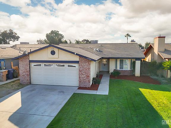 2nd image of 6709 Pauline Ct